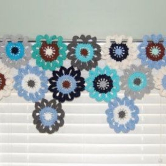 Spring valance, handmade crochet - Picture 2 of 7